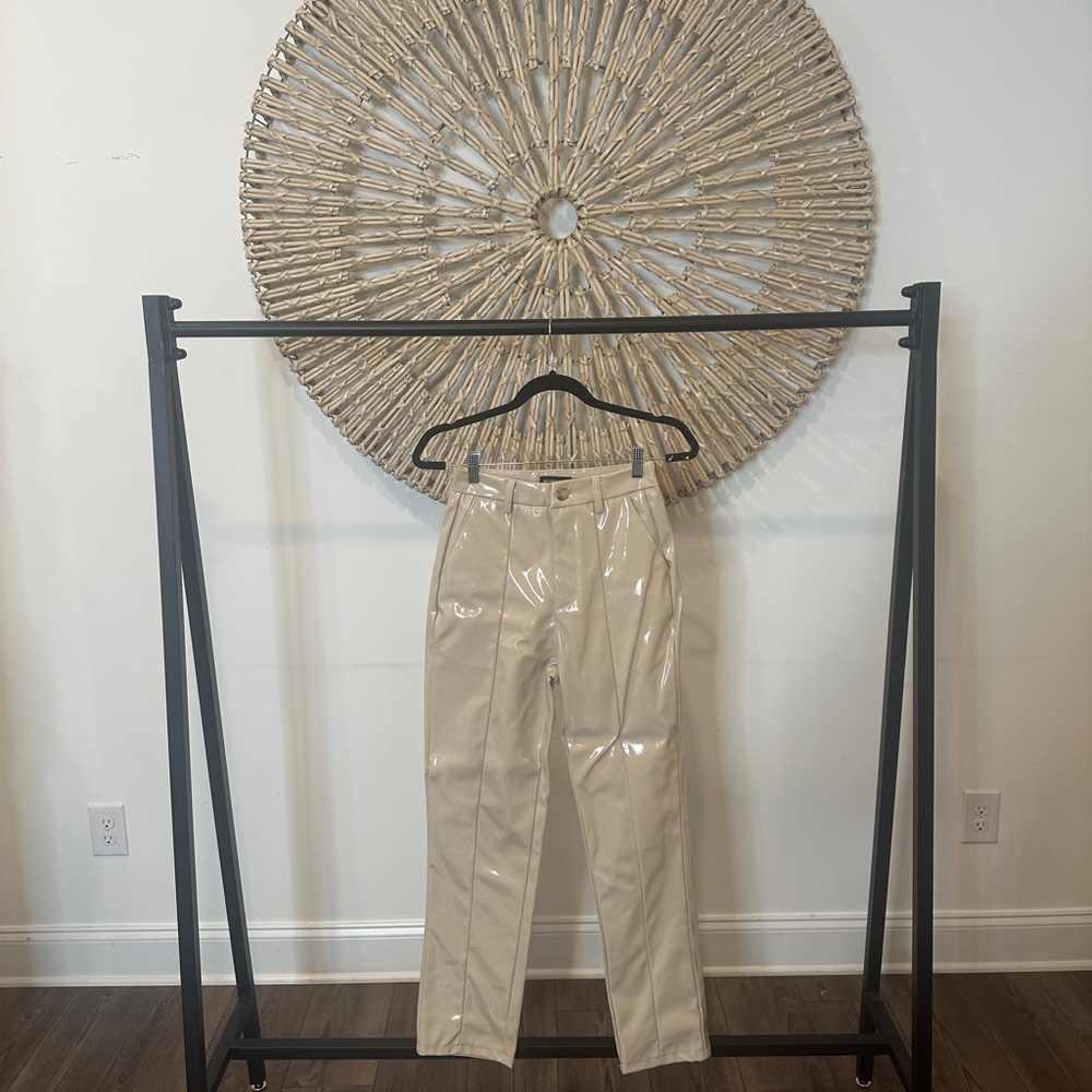 PLT FAUX LEATHER PANTS IN TAN